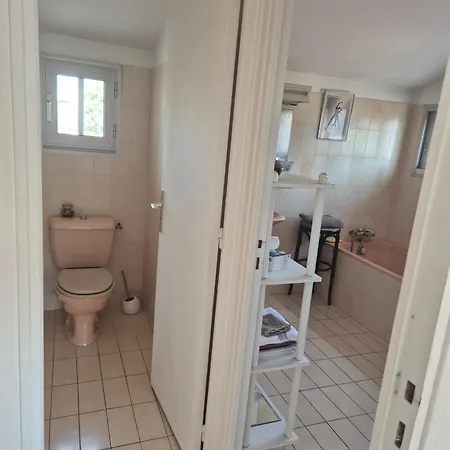 D'hotes A Bed & Breakfast